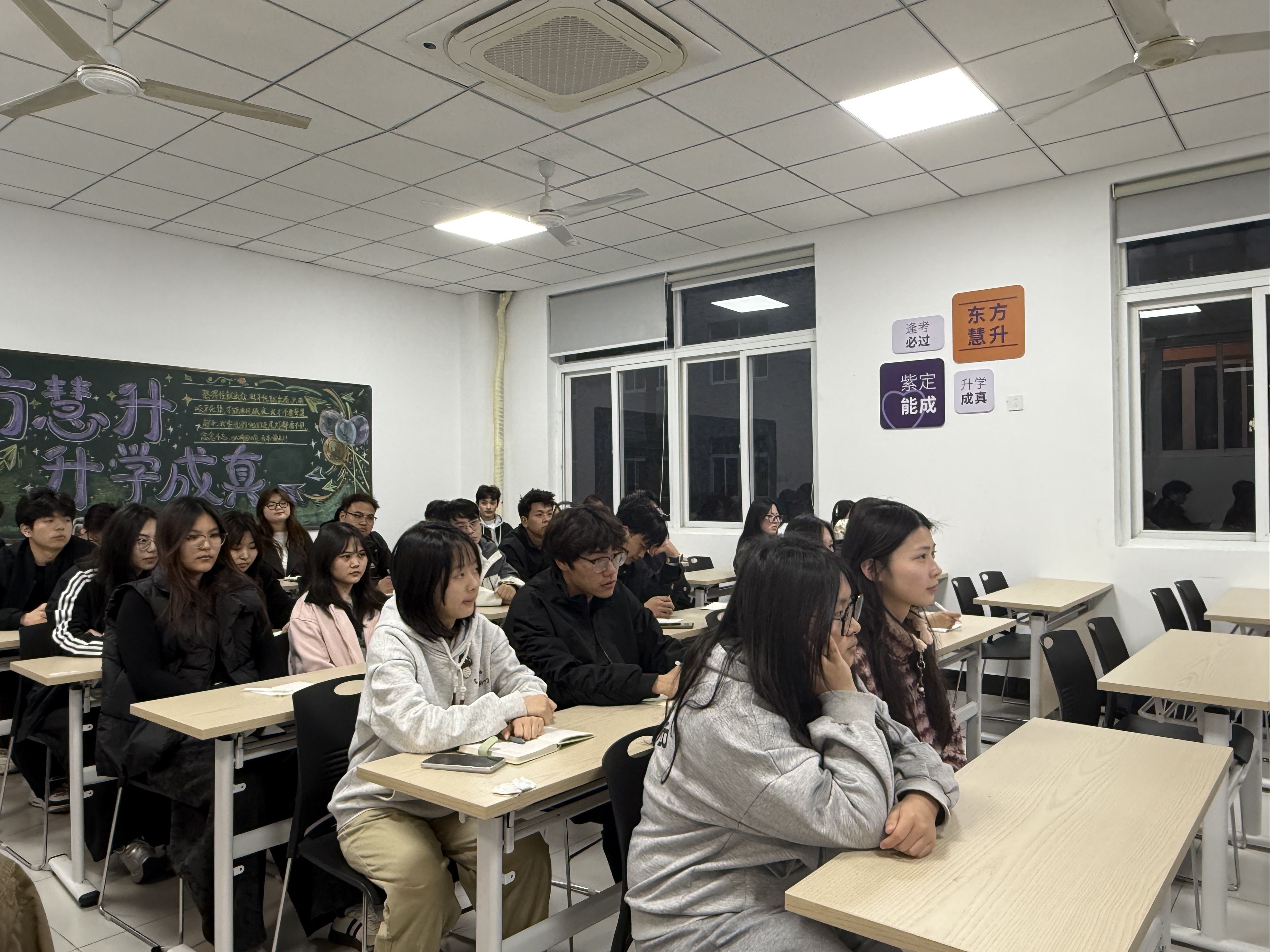 f61f8fa5c2aed4f19211e7510b7a2e84.jpg f61f8fa5c2aed4f19211e7510b7a2e84.jpg